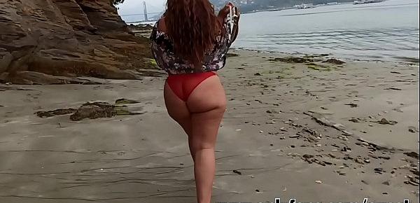  Me follé el enorme culo de la mujer de mi mejor amigo en la playa. Únete a nuestro club de fans en www.onlyfans.comouset